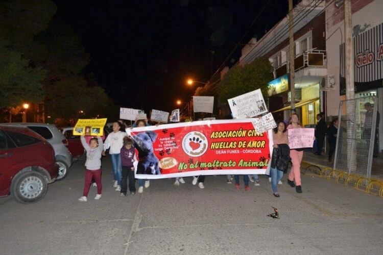 Marcha por la matanza de animales Dean Funes (Gentileza Mira El Norte)