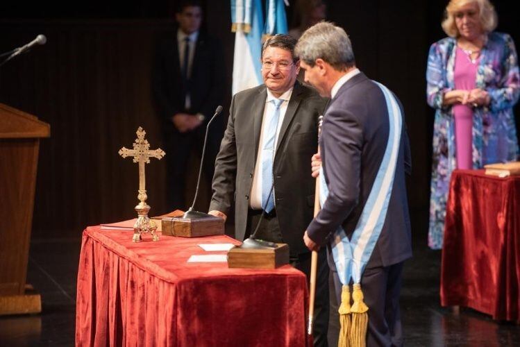 Jura en el Teatro del Bicentenario.