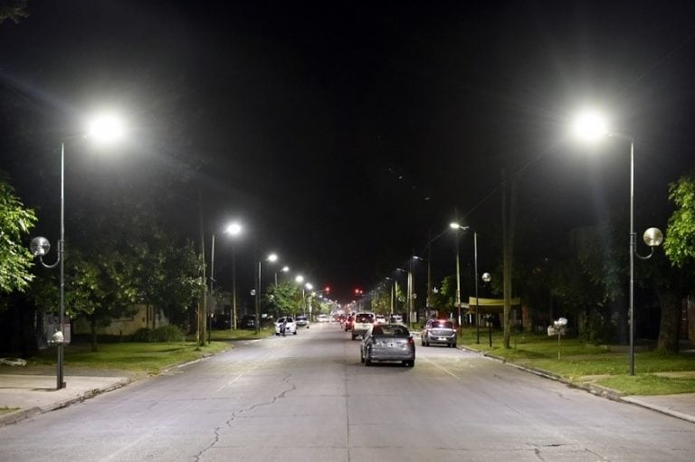 Buscará reducir un 30 por ciento el gasto de luz (web).