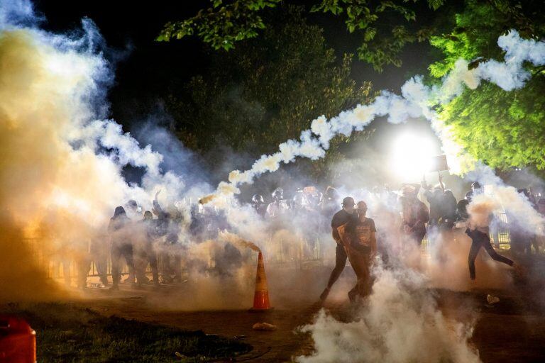 La manifestación anti racismo en la puerta de la Casa Blanca (Samuel Corum / AFP)