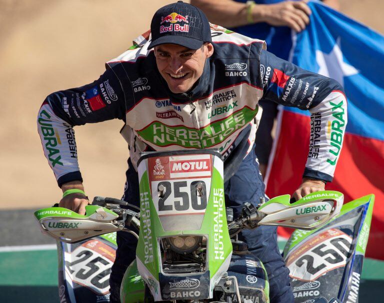 Ignacio Casale y su tercera victoria en el Dakar. Ha competido en Coches, Camiones, SSV y Quads. Solo le queda correr en la categoría Motos.