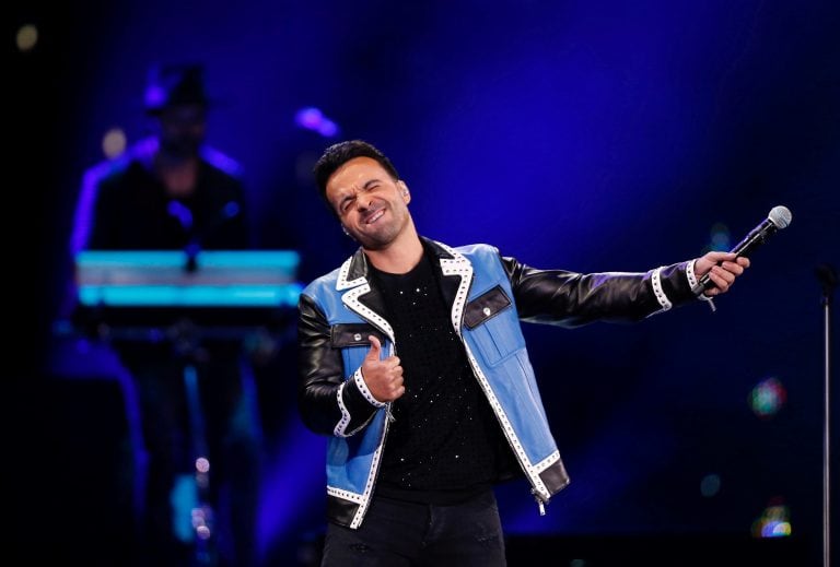 Puerto Rican singer Luis Fonsi performs during the 59th International Song Festival in Vina del Mar, Chile February 21, 2018. REUTERS/Rodrigo Garrido chile viña del mar Luis Fonsi festival internacional de musica viña del mar musica festivales