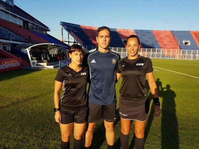 Dos juezas de línea argentinas serán las primeras mujeres asistentes en la historia de la Libertadores