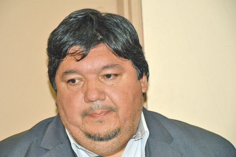 Daniel Carrizo fue desplazado por irregularidades.