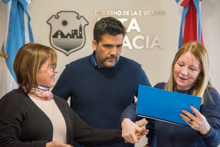 Silvana Lovay fue reconocida por el Consejo de la Mujer de Alta Gracia