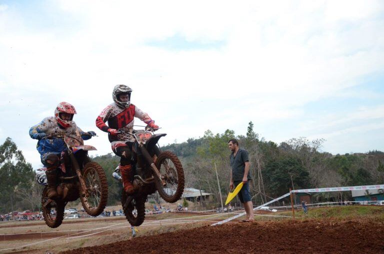 Enduro en Aurora, Misiones