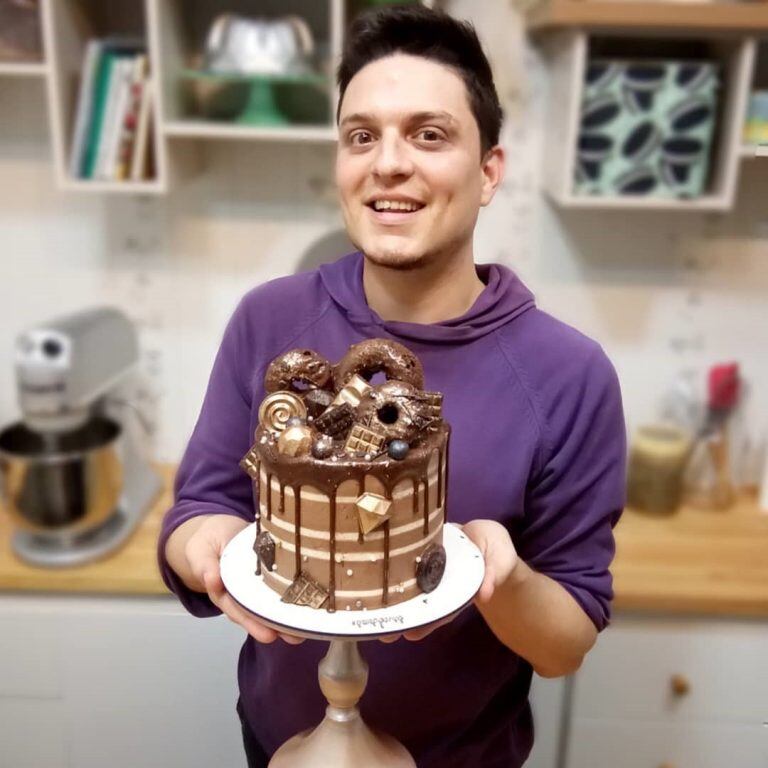 Cambio de look de Damián Basile, de Bake Off (Instagram)