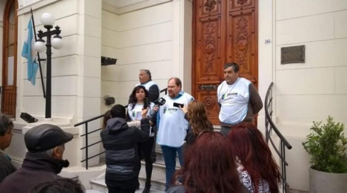 Municipales se declararon en asamblea permanente tras rechazar la oferta salarial