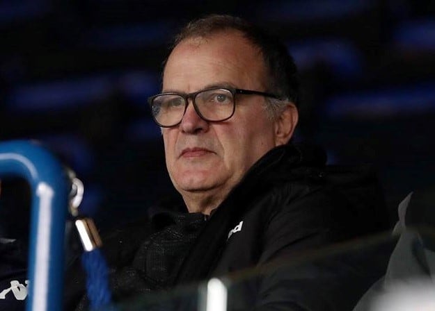 Bielsa convocó a una conferencia de prensa para hacer una curiosa confesión