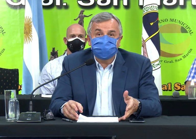 El gobernador Morales dijo que parte del sistema sanitario provincial "está colapsado".