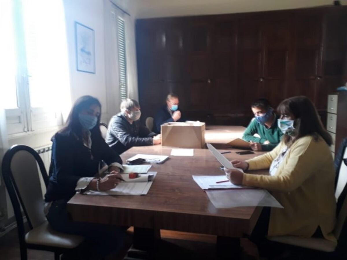 Se reunió la Comisión Municipal de Becas