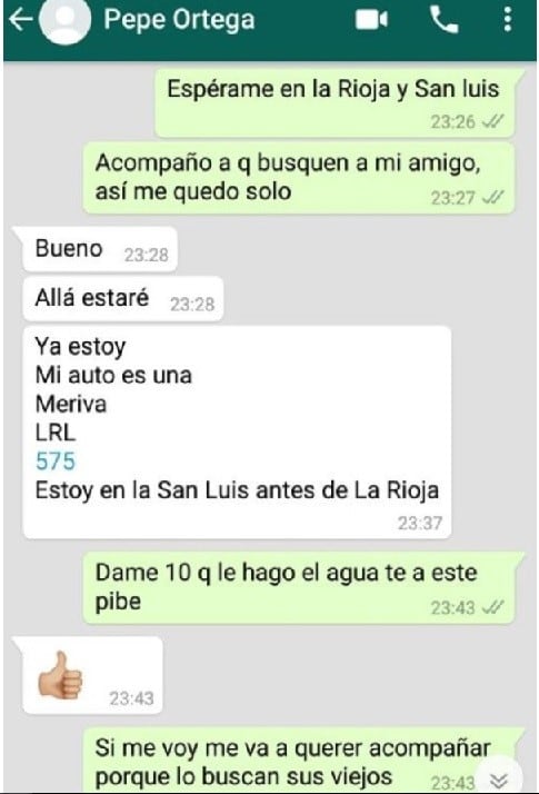 Los reiterados mensajes del cura.