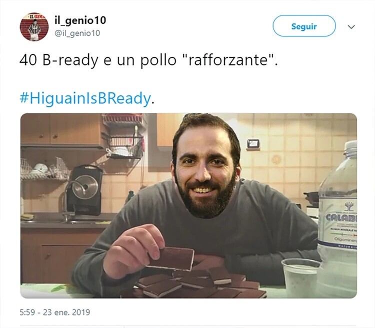 Hinchas del Milan se burlan de Gonzalo Higuaín por una foto en la que aparece ocultando un paquete de dulces.