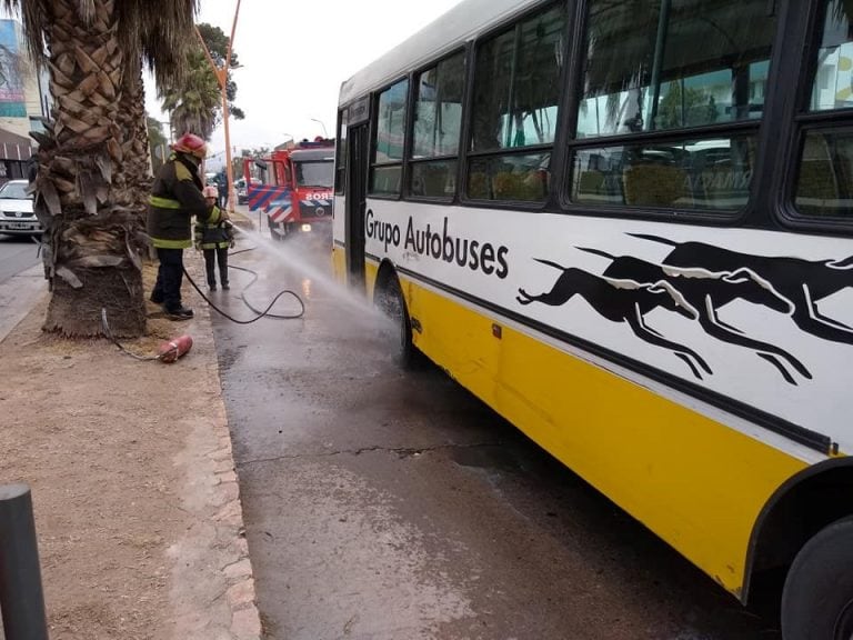 Incendio de un colectivo urbano