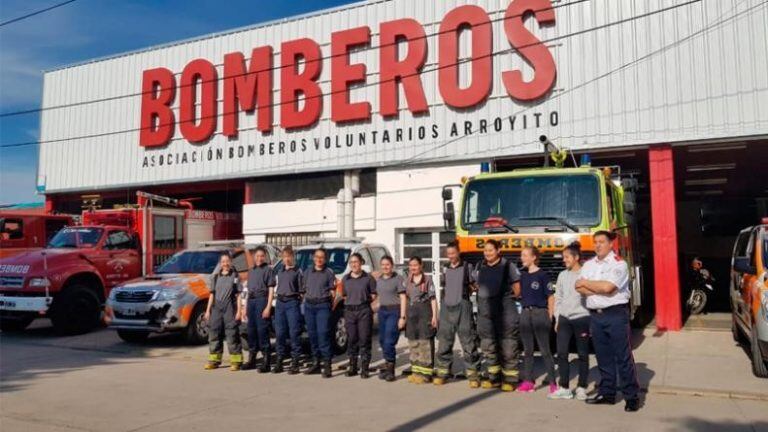 Cuartel de Arroyito con más bomberos mujeres