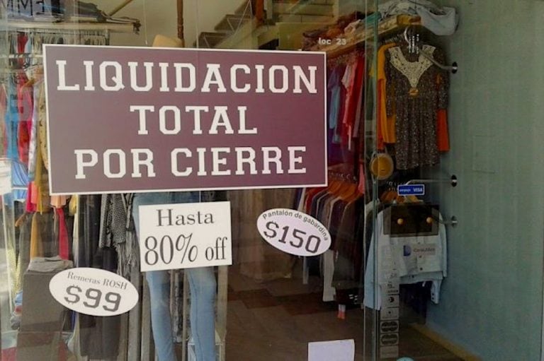 Comercios cerrados.