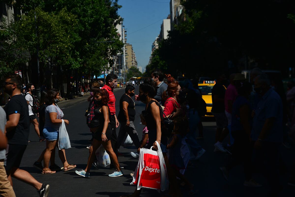 Murió un hombre que se descompensó en un comercio del Centro de Córdoba