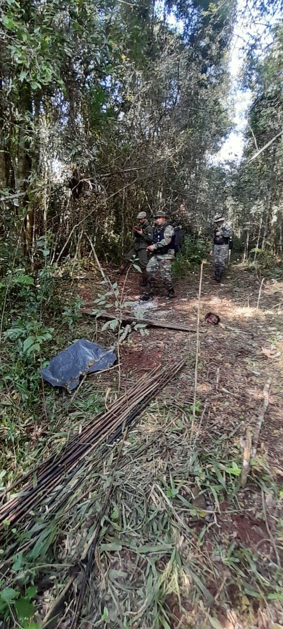 Guardaparques desmantelan un campamente de furtivos en el Parque Provincial Urugua-í.