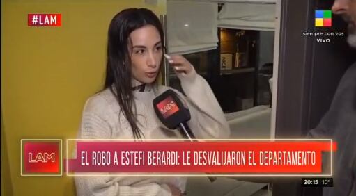 Estefi Berardi sufrió un robo en su departamento.