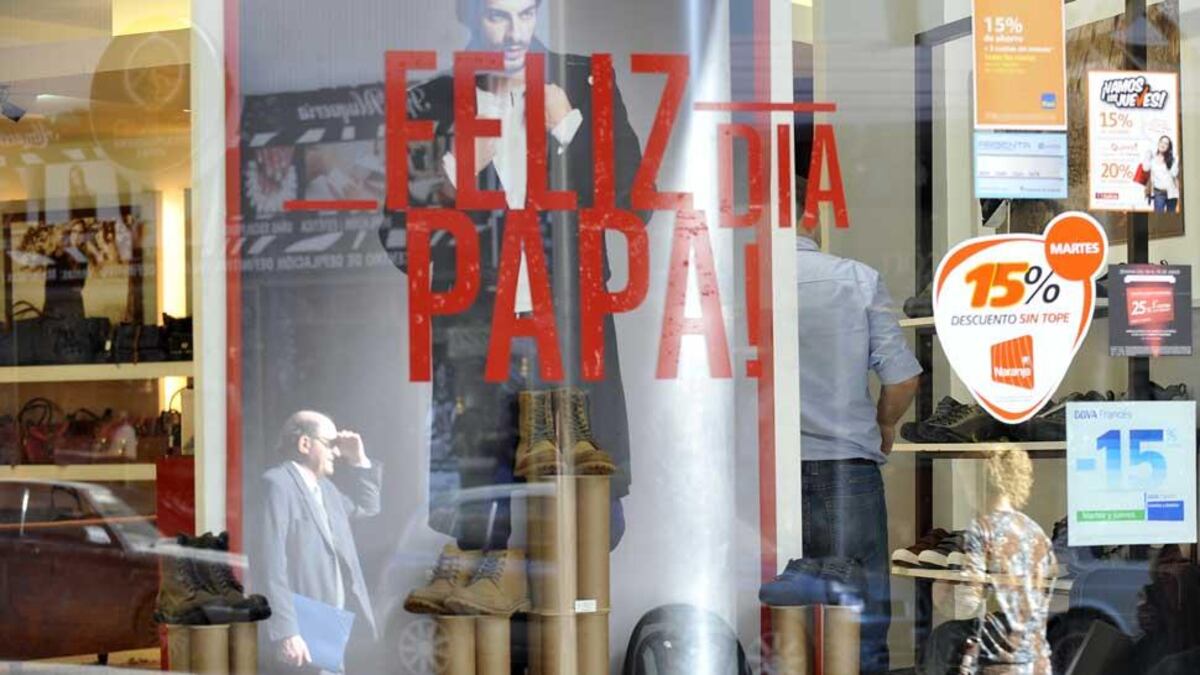 Papa brinda en Maipú: una iniciativa que busca estimular el comercio maipucino