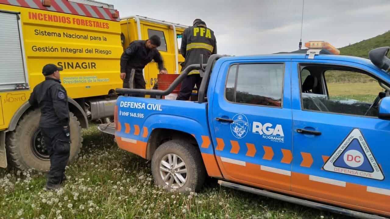 El Municipio de Río Grande, colabora en los incendios de Tolhuin.