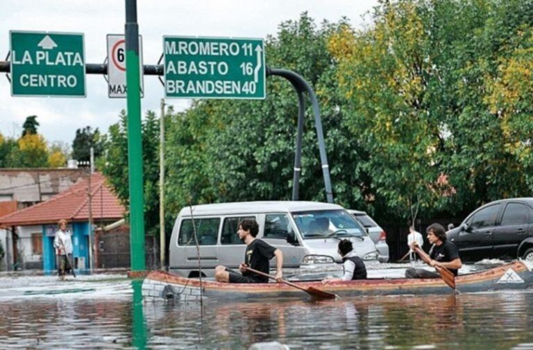 Juicio oral por inundación en La Plata  2013