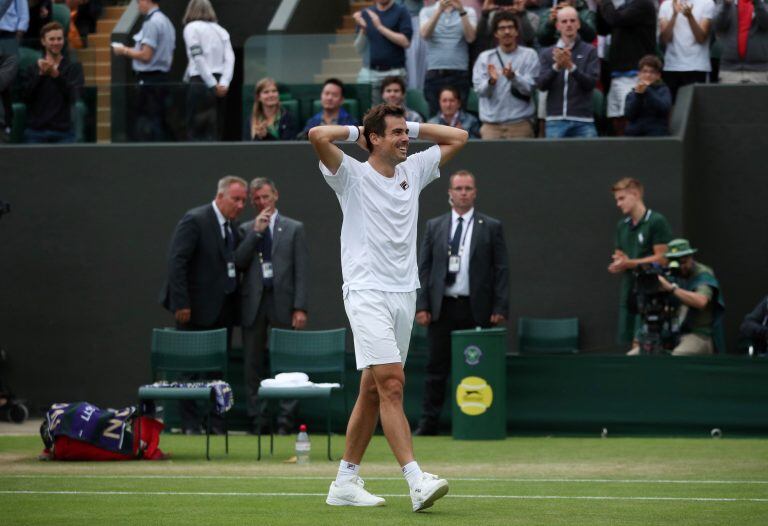 No lo podía creer, Pella celebra luego de dejar en el camino al canadiense Raonic (Foto: REUTERS/Hannah McKay)