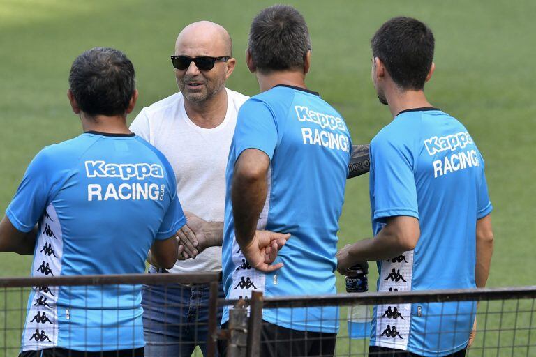 El entrenador de la selección argentina de fútbol, Jorge Sampaoli, asistió a un entrenamiento de Racing. Foto: Alejandro Santa Cruz/telam.