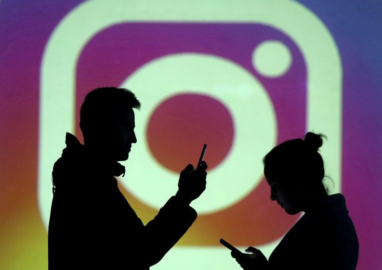 Irlanda multó a Instagram. REUTERS/Dado Ruvic/Illustration/File Photo