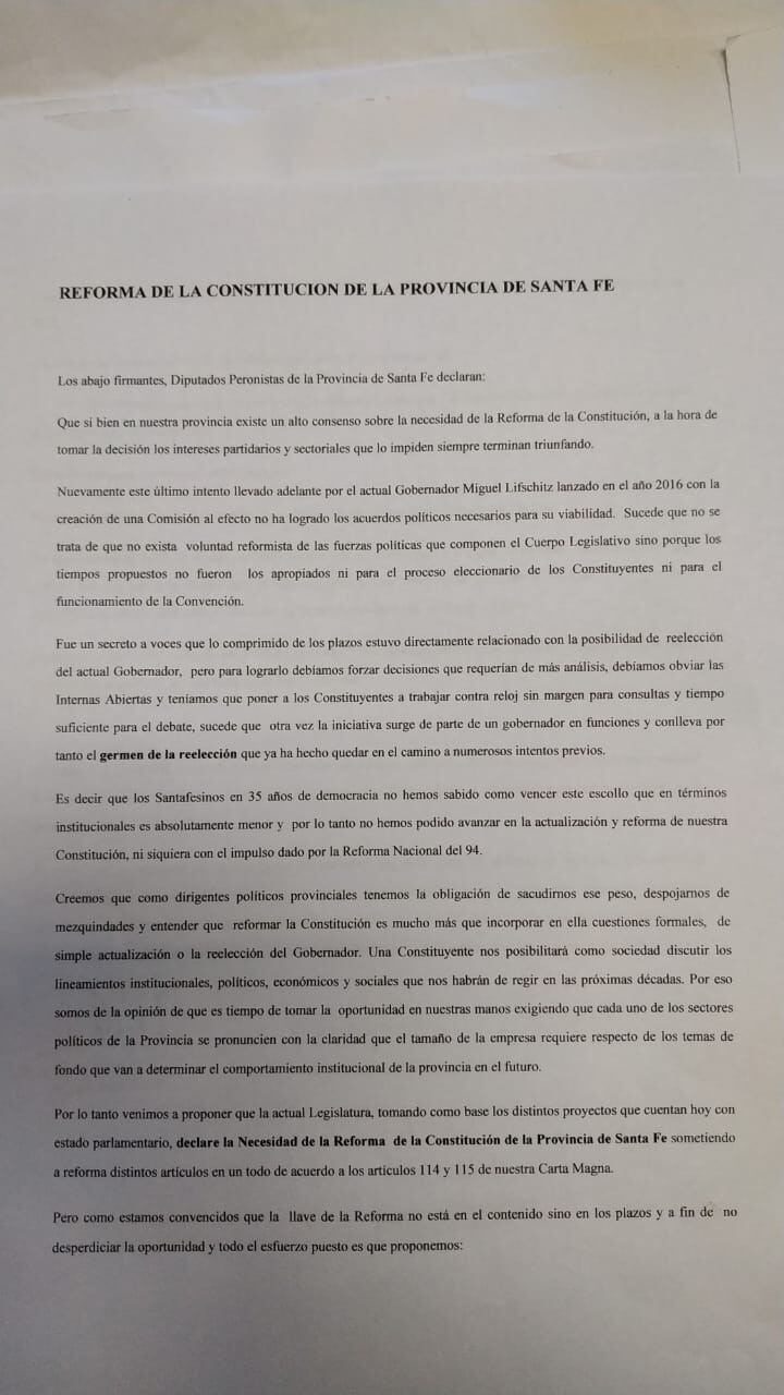 El peronismo santafesino ahora insiste con la reforma constitucional