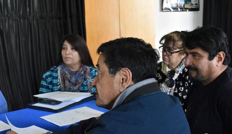 Reunión para programar actividades para el adulto mayor