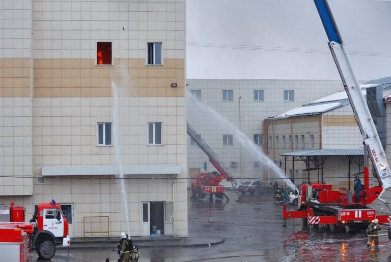 Incendio en un centro comercial de Rusia