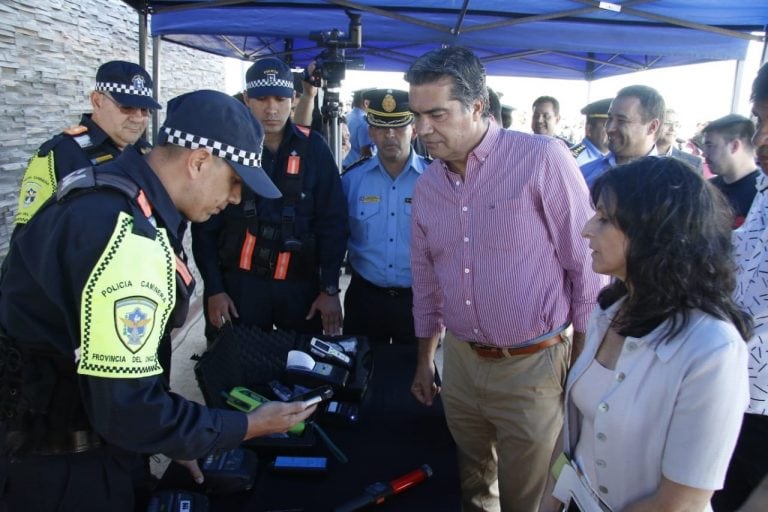 El gobernador Jorge Capitanich lanzó este domingo, desde el puesto de Control Caminero de Puerto Eva Perón, el Operativo de Seguridad Vial “Felices Vacaciones-Rutas Seguras 2020”