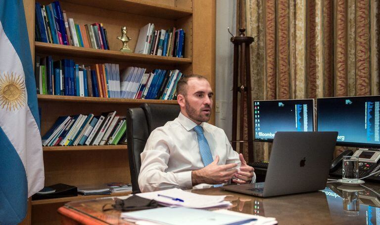 Martín Guzmán, ministro de Economía de la Nación, encabeza las negociaciones con acreedores para cancelar la deuda externa del país. (Foto: AFP)