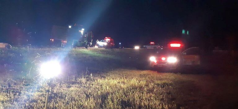 Accidente Ruta E52 auto atropelló a un caballo en Arroyito