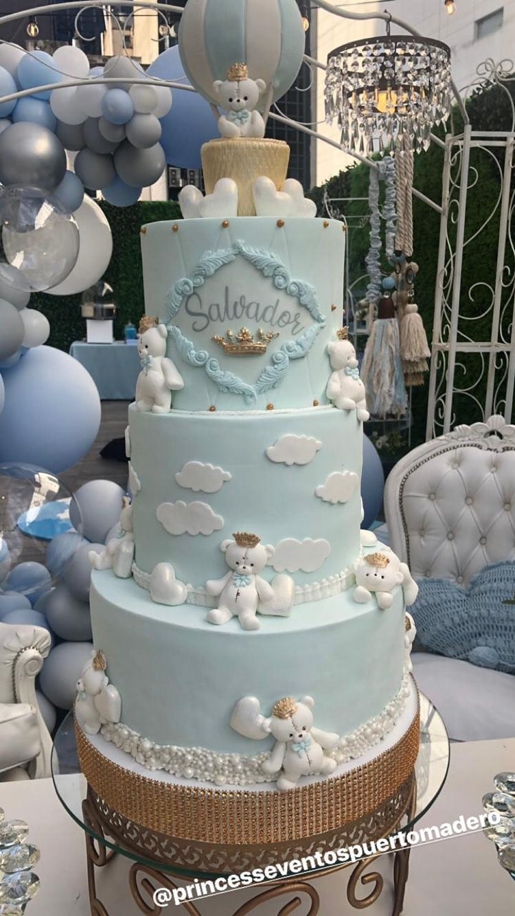 Así fue el excéntrico baby shower de Vicky Xipolitakis