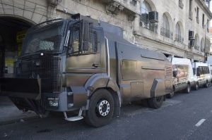 DYN03, BUENOS AIRES 14/01/2017, ESTA MAÑANA LA ZONA DE ONCE SE ENCONTRABA LIBERADA AL TRANSITO VEHICULAR Y CON PRESENCIA POLICIAL EN EL MARCO DEL CONFLICTO CON LOS MANTEROS. FOTO: DYN/JAVIER BRUSCO.