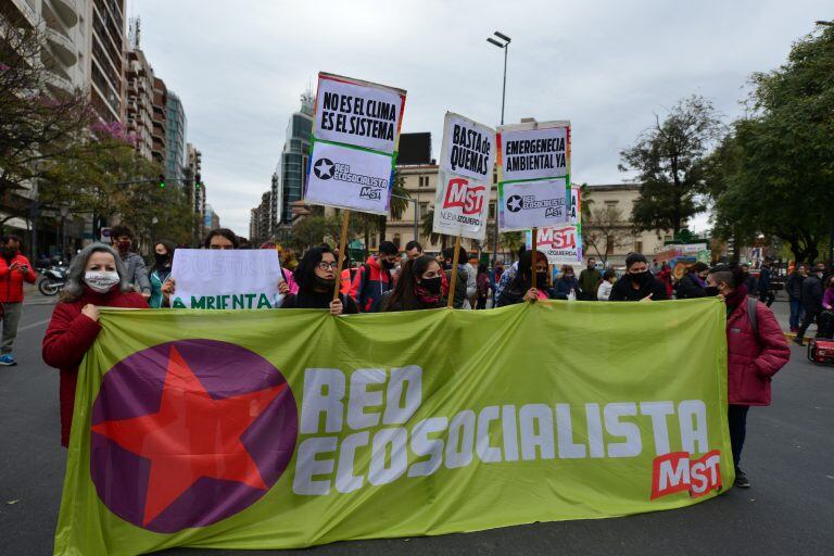 Marcha en Córdoba a favor del bosque nativo (José Hernández)