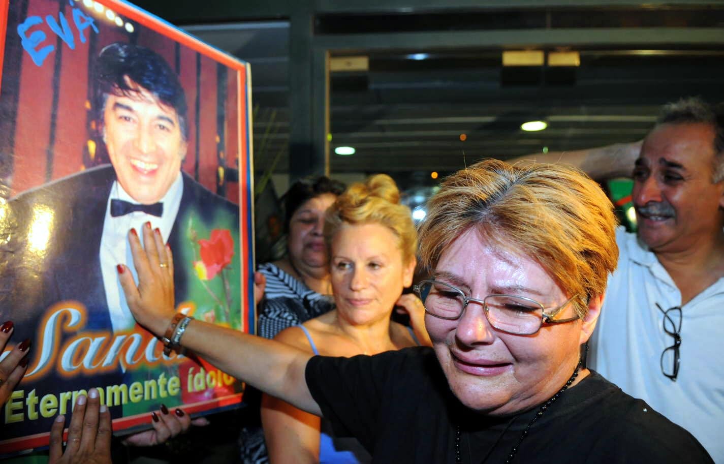 Una de "las nenas" de Sandro tras enterarse de la muerte del ídolo.