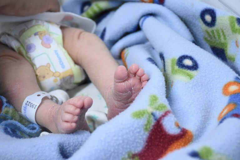 Bebés recién nacidos mendoza. Neonatología. Parto. nacimiento