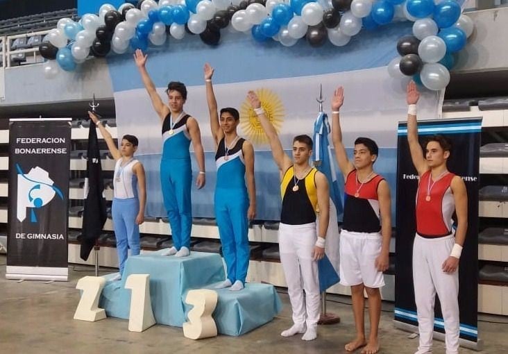 Participaron las escuelas de gimnasia artística de la UNSL, el Gimnasio Pulso y Eneas. Fotos: Alejandra Balestra.