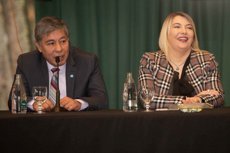 Nestor Lagraña, Director Puerto Ushuaia - Rosana Bertone, Gobernadora TDF.