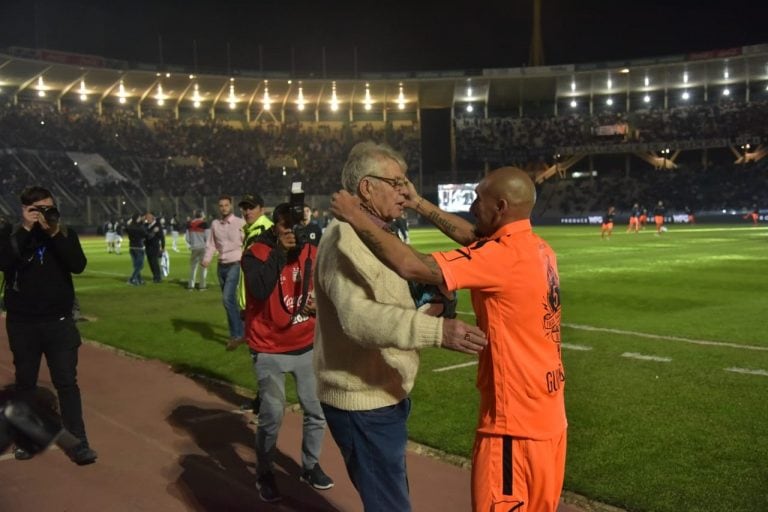 La despedida del Cholo Guiñazú.