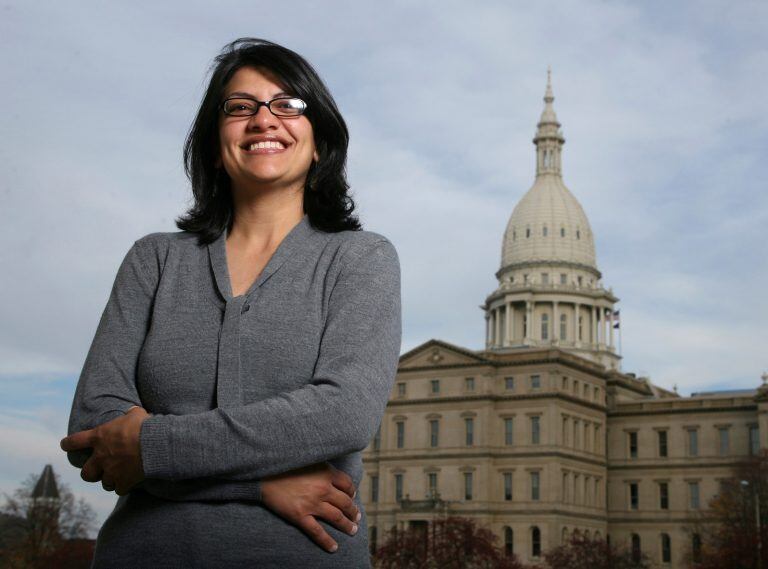 Rashida Tlaib se postula como primera diputada musulmana (AP)