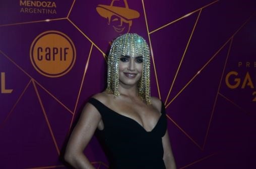 Lali Espósito deslumbró en los Premios Gardel: cautivó con su escotazo y se llevó tres premios.