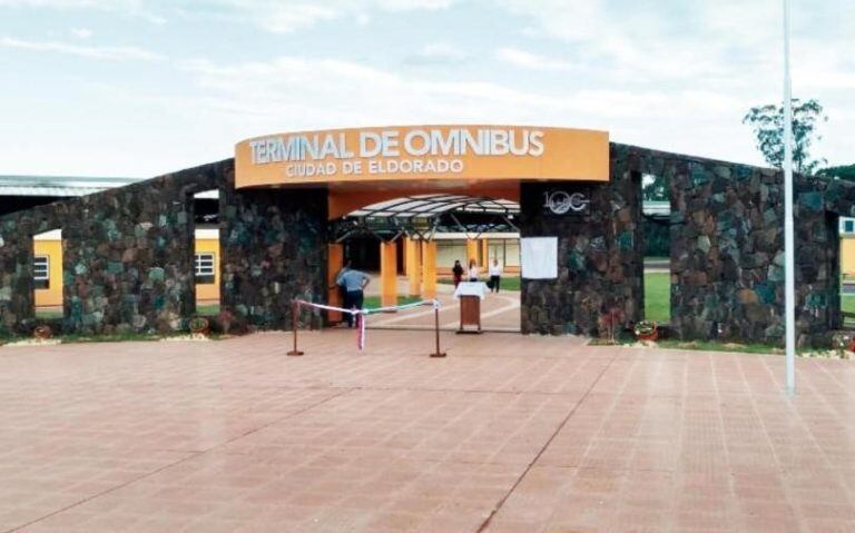 Ya opera desde el domingo la nueva terminal de ómnibus de Eldorado. (CIMECO)