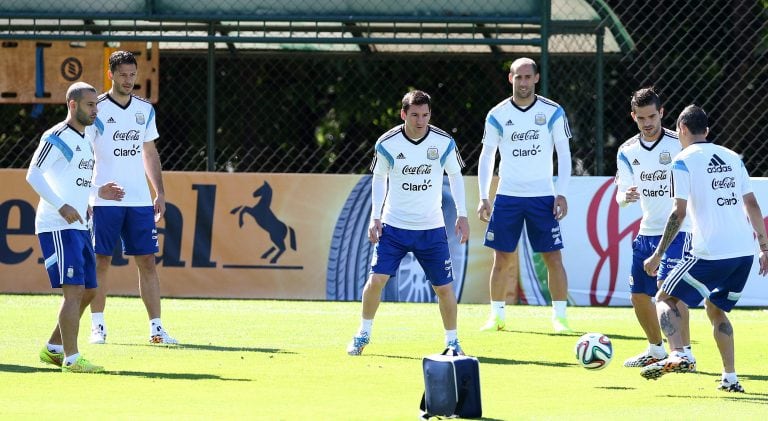 entrenamiento practica de la seleccion argentina futbol futbolistas jugadores entrenando