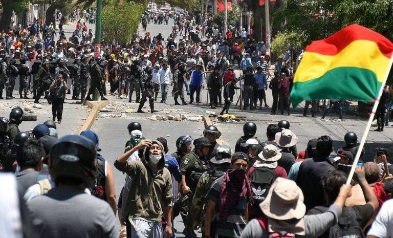 Facundo Morales Schoenfeld Fue identificado como miembro de las Fuerzas Armadas Revolucionarias de Colombia (FARC).
Foto de los disturbios en Bolivia.