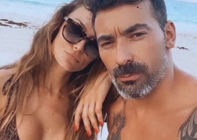 El santafesino lleva dos meses en Saint Barth junto a la modelo brasileña. (@pocho22lavezzi)