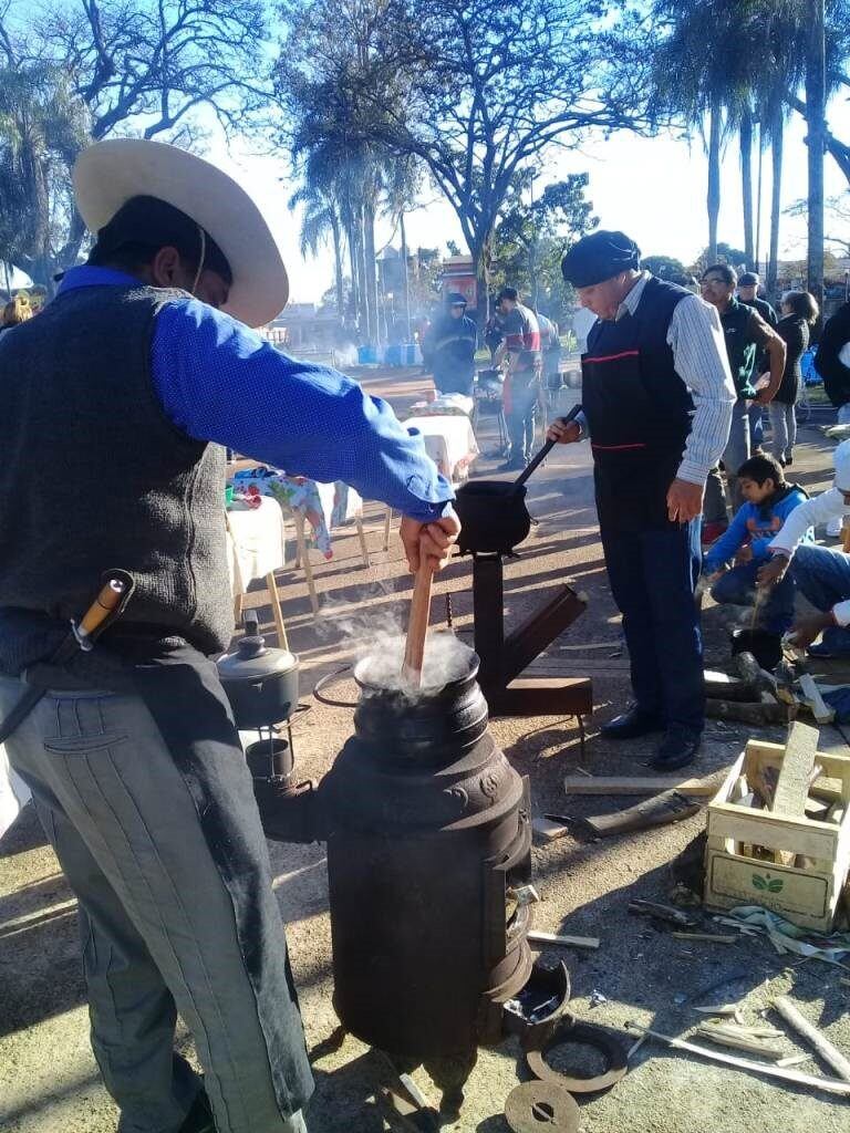 Campeonato de Reviro en Candé